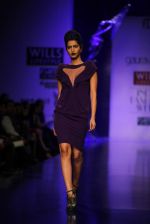 Model walks the ramp for Gaurav Gupta at Wills Lifestyle India Fashion Week Autumn Winter 2012 Day 2 on 16th Feb 2012 (13).JPG